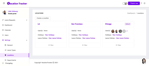 vacation tracker dark mode